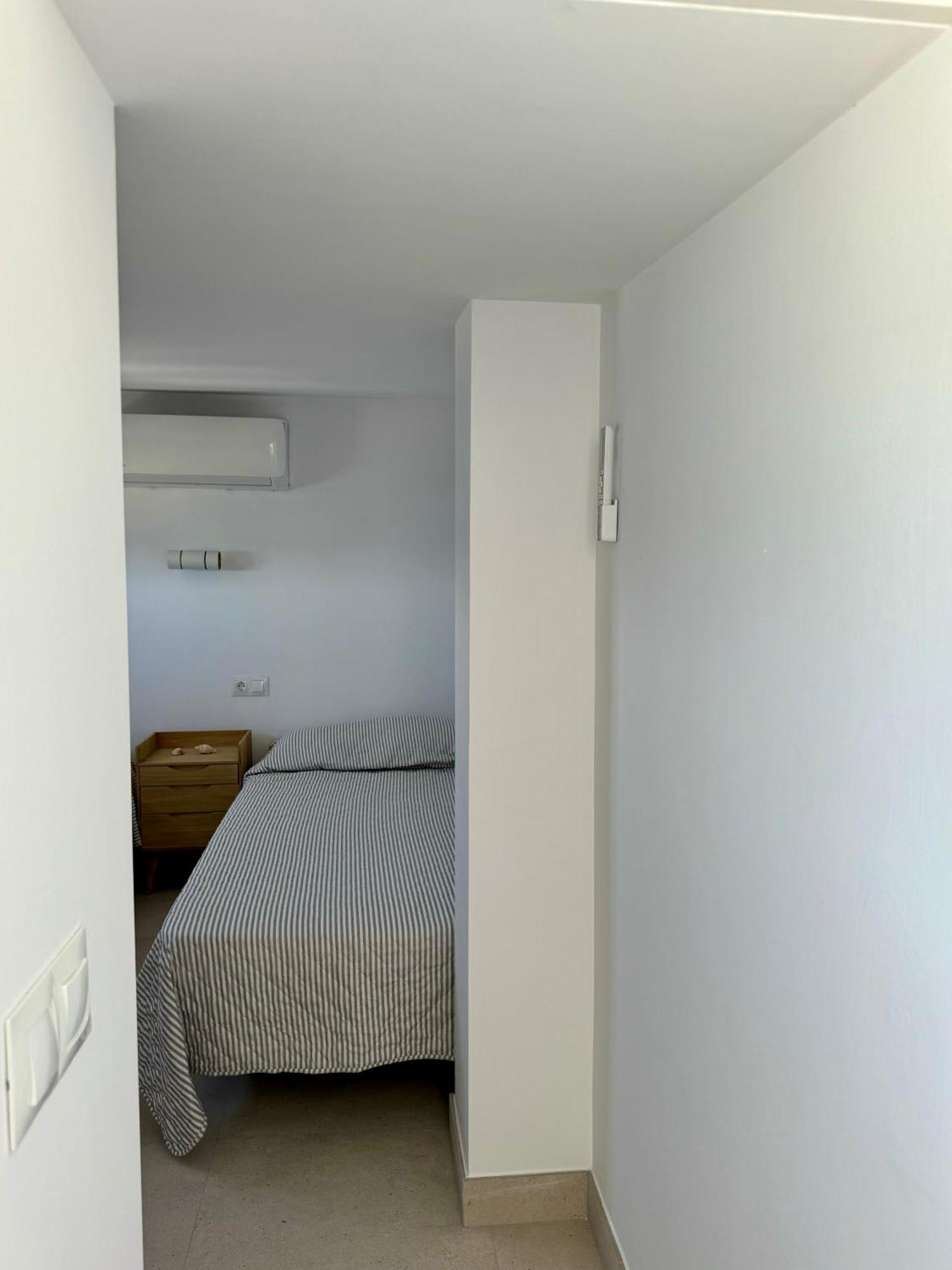 אסטפונה Sunnypalms - Beachfront Penthouse With Stunning Sea View מראה חיצוני תמונה