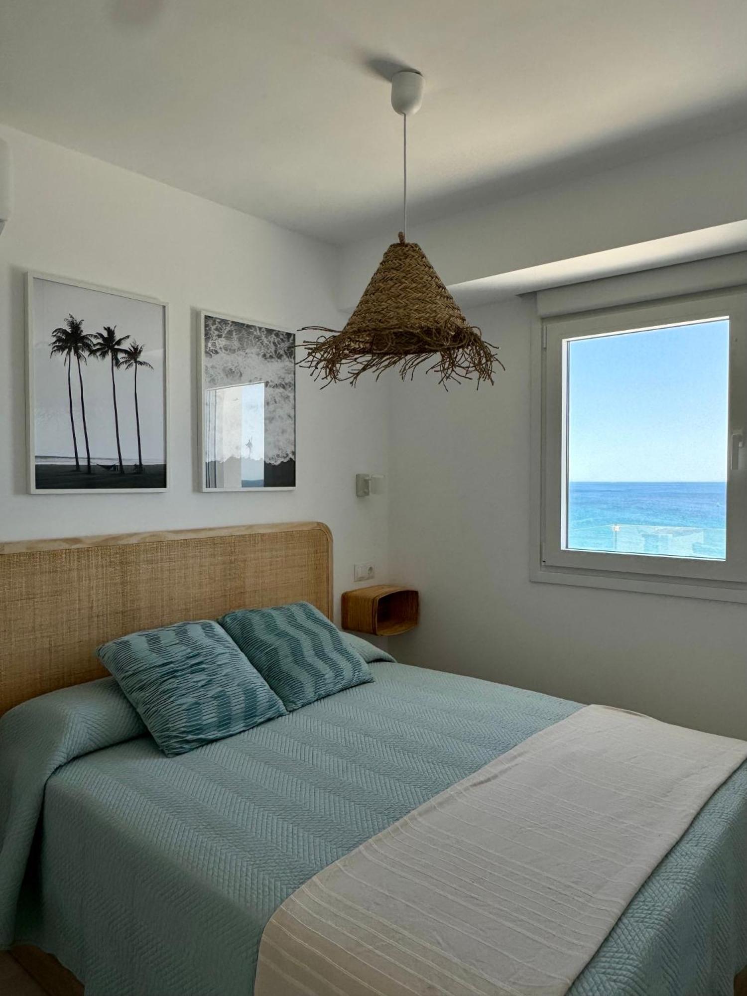 אסטפונה Sunnypalms - Beachfront Penthouse With Stunning Sea View מראה חיצוני תמונה